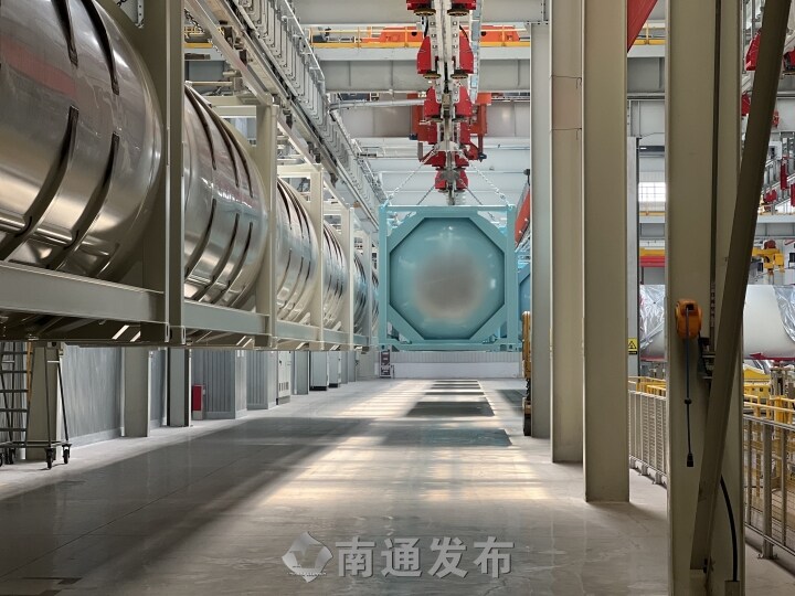 【南通發(fā)布】高溫下的“烤”驗(yàn) | 數(shù)智賦能打造“清涼車間”，高溫季中集環(huán)科生產(chǎn)繁忙有序